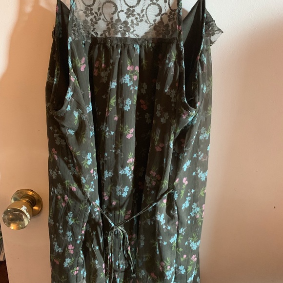 Tank top - Picture 2 of 2